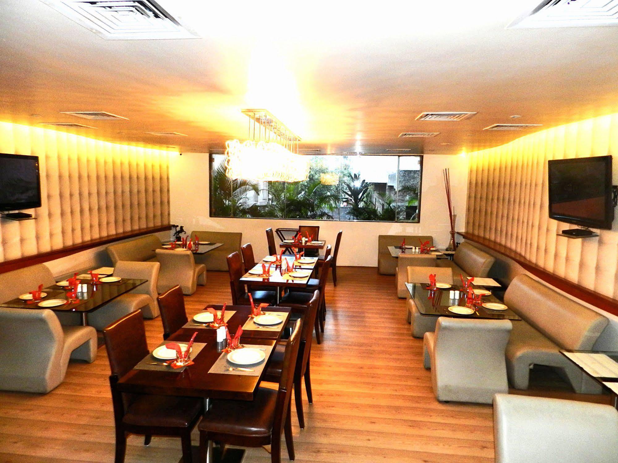 Amarpreet, Chhatrapati Sambhajinagar - Am Hotel Kollection Αουρανγκαμπάντ Εστιατόριο φωτογραφία