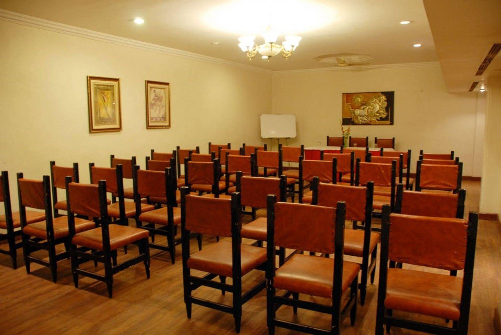 Amarpreet, Chhatrapati Sambhajinagar - Am Hotel Kollection Αουρανγκαμπάντ Εξωτερικό φωτογραφία